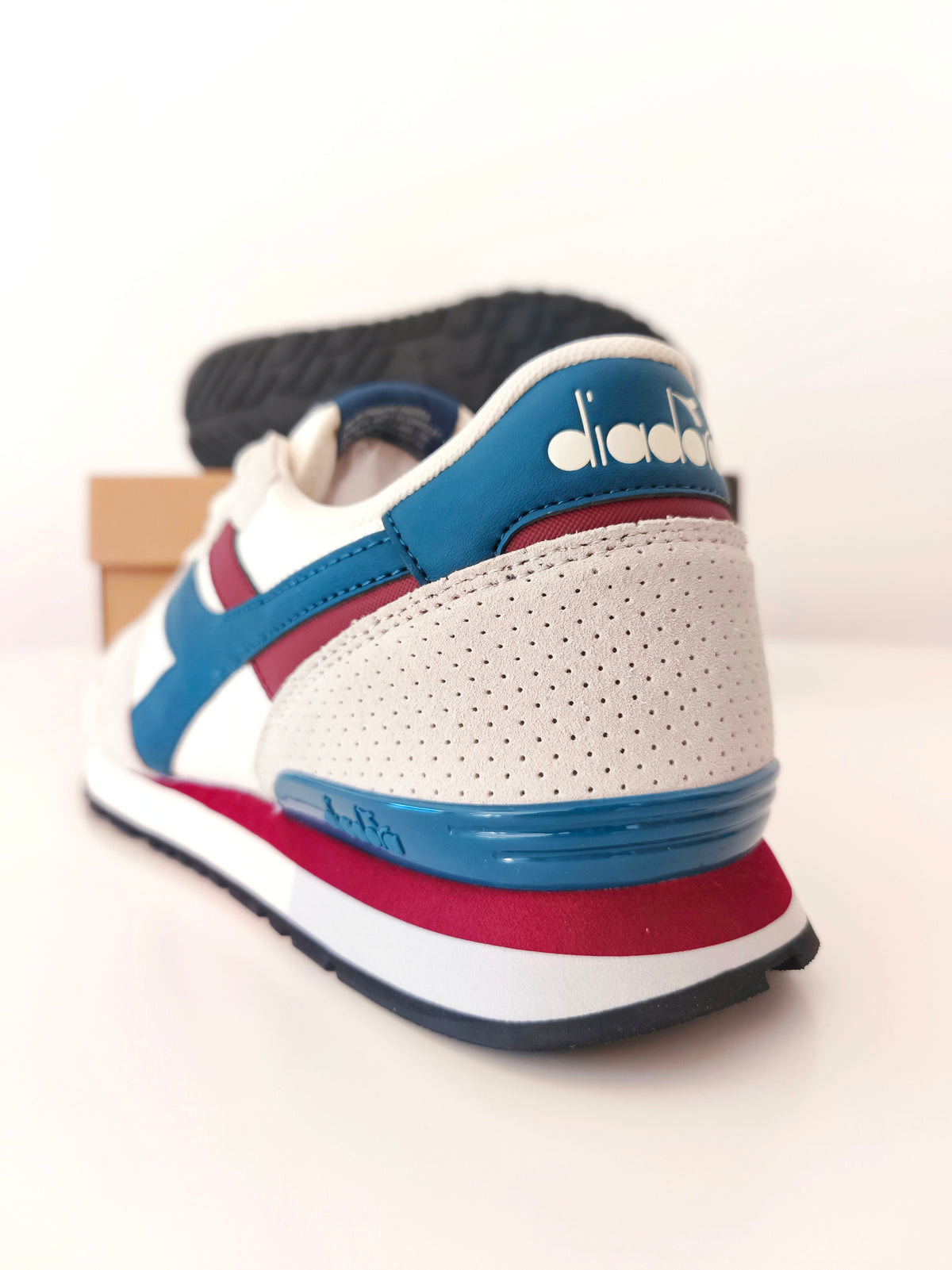 Diadora Camaro M2